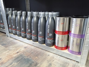 Photo n°13 de La Réserve de la coiffure - Vente de produits et matériels partculiers et professionnels à Épinal (Salon de coiffure)