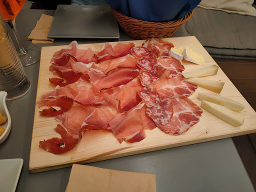 Papi Wine Bar - Visual