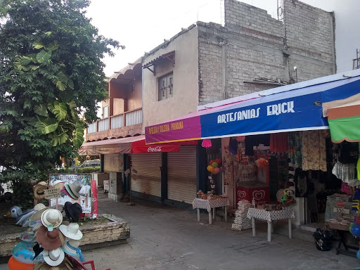 Dulceria y Papeleria Pirinduka