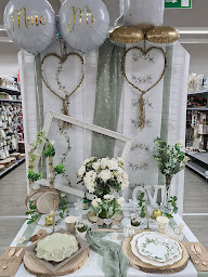 Photo n°50 de Joyeuses Fées à Chambry (Magasin d'articles de fête)