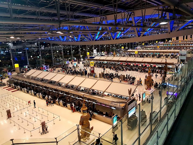 Aéroport international de Tân Sơn Nhất