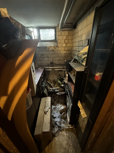 Haushaltsauflösung Krefeld - Lori Entrümpelung