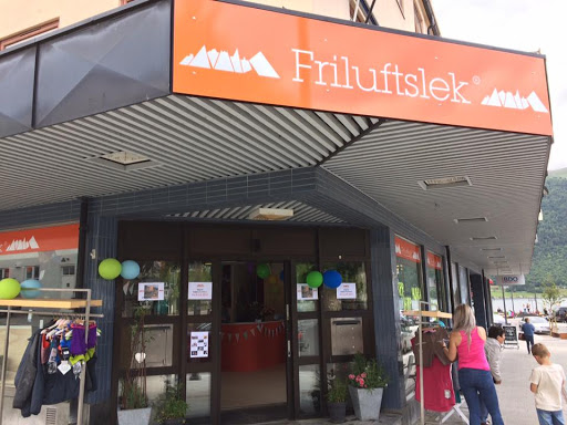 Friluftslek