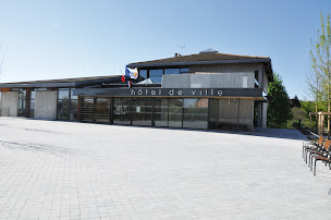 Photo n°1 de Mairie de Francheville à Francheville (Hôtel de ville)