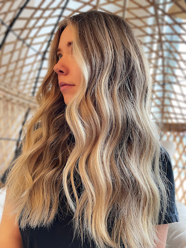 Coast Salon - Thumbnail