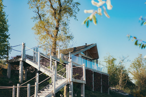 Oaklands Glamping & Treehouse