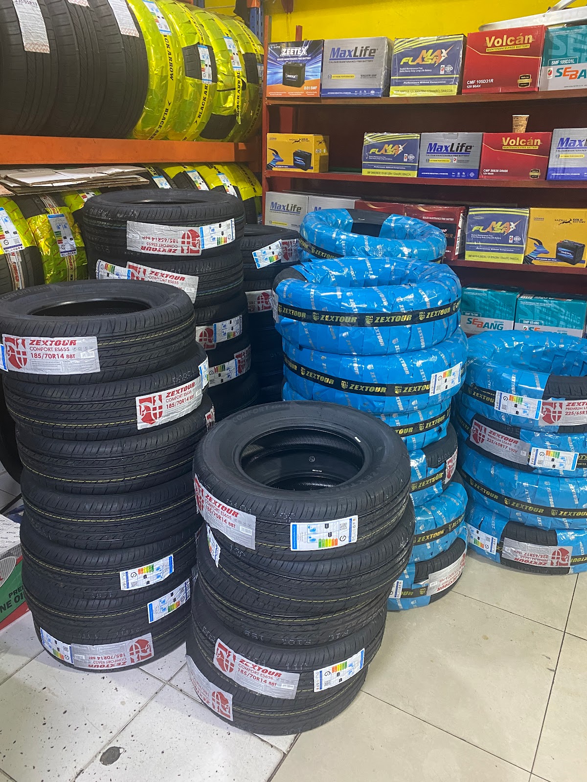 Almafraq Star Tyre Repair Shop نجمة المفرق للاطارات و تصليح السيارات - صورة 4