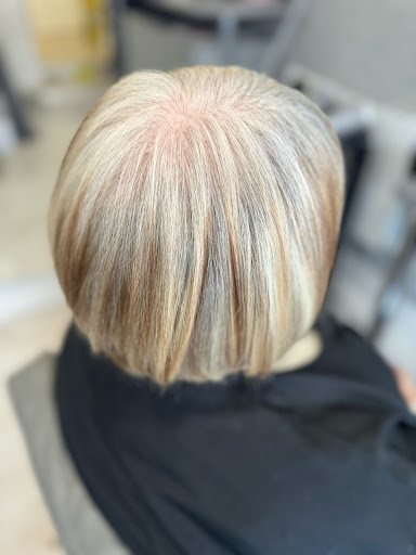 Poshe Nails, Hair & Beauty