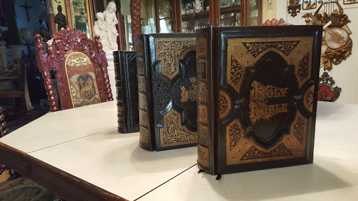 Artur Bookbinding International Bibles & Books Gallery - United States