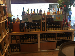 Photo n°21 de Les Calvados de Sophie à Honfleur (Caviste)