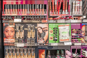 Photo n°4 de Bleu Libellule Vitry en Charollais à Vitry-en-Charollais (Magasin de produits de beauté)