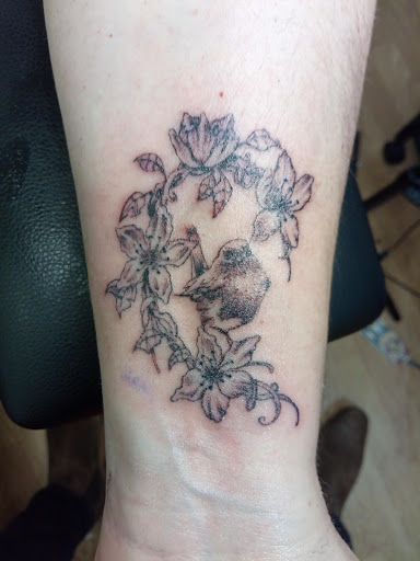 Statu Quo Tattoo Studio - Thumbnail