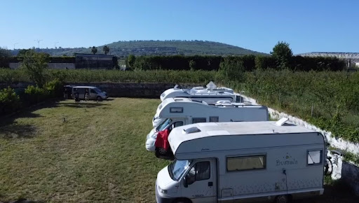 Sosta camper Napoli -rimessaggio natanti - Thumbnail