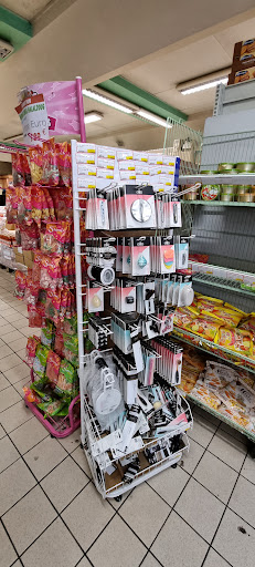 Sitismarket Vaux Le Penil centre commercial des moustiers .