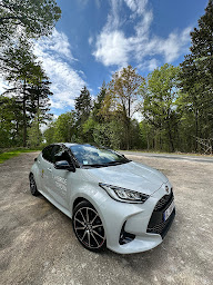 Photo n°11 de Toyota - Chartres - Car Lovers à Luisant (Vendeur de voitures d'occasion)