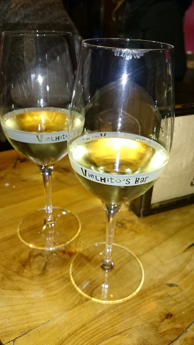 Vielhito's Bar