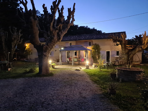 Photo de Petit Coin de Paradis : Chambre d'hôtes avec piscine, spa et sauna, proche Manosque, Alpes-de-Haute-Provence, en Provence