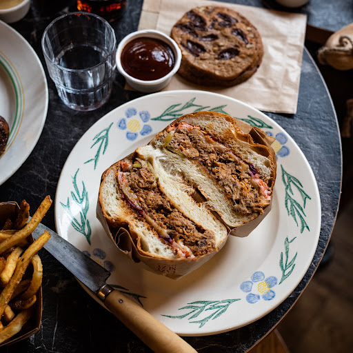 Photo 8 - Lazy Suzy - Smoked BBQ Burger Tours