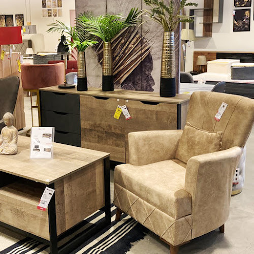 Γιαννιτσών, Ι. Κωλέττη 61, Θεσσαλονίκη 546 27