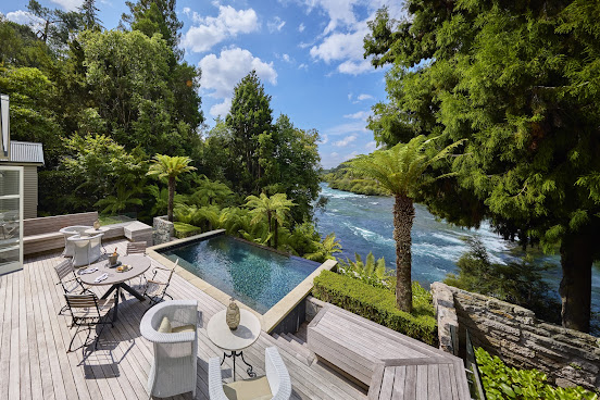 Huka Lodge by null