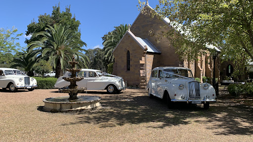 Absolute Vintage Elegance Limousines (Classic Limousines Newcastle) - Thumbnail