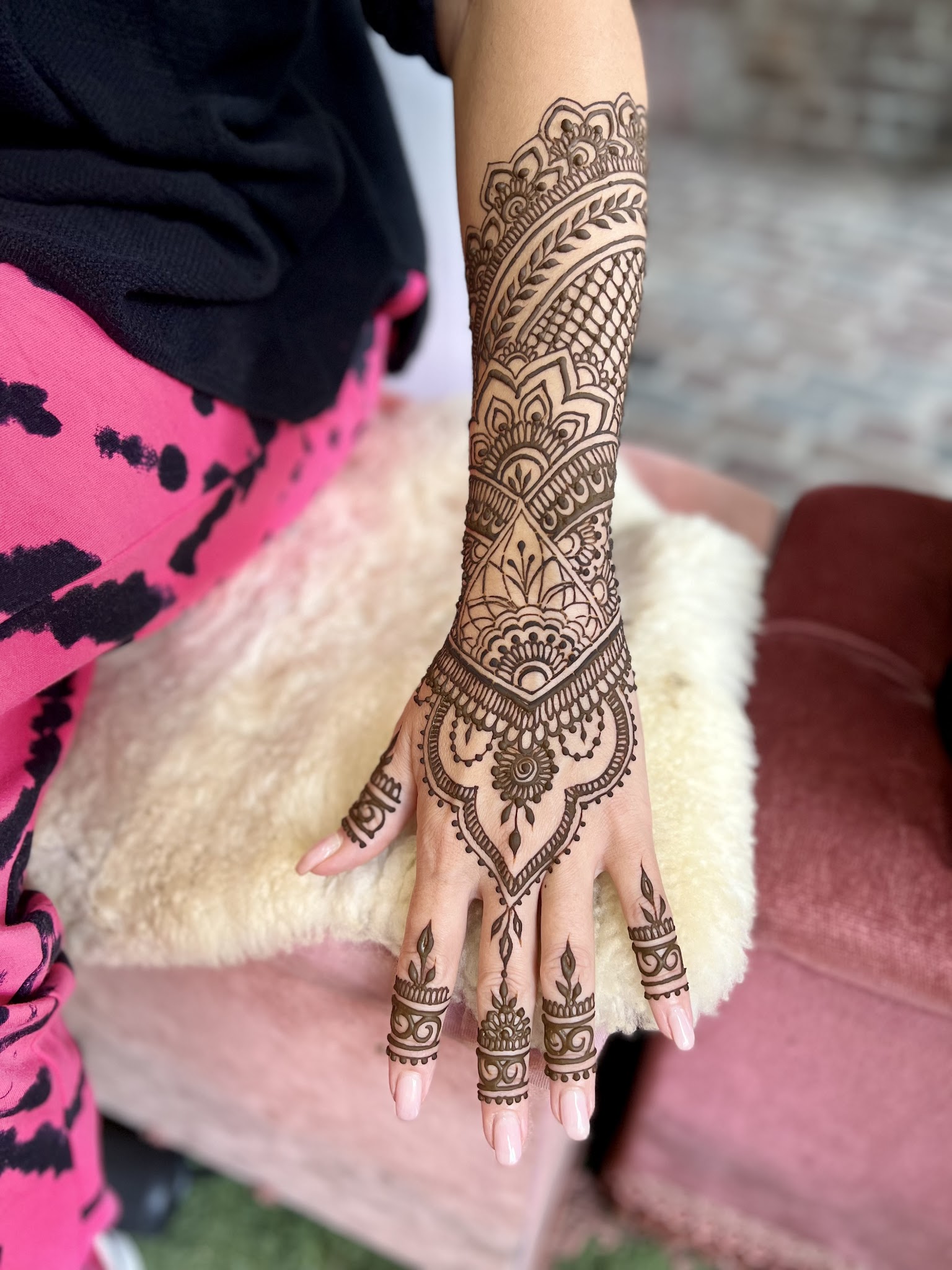 Organic Henna Tattoo & brow bar - Mehndi Artists - photo 1