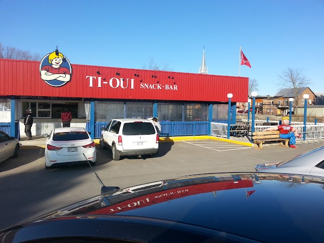 Ti-Oui Snack Bar