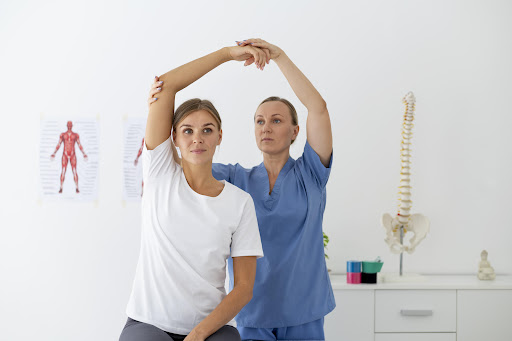 Shoulder Pain Treatment at Vital Care Wellness – Noida post image