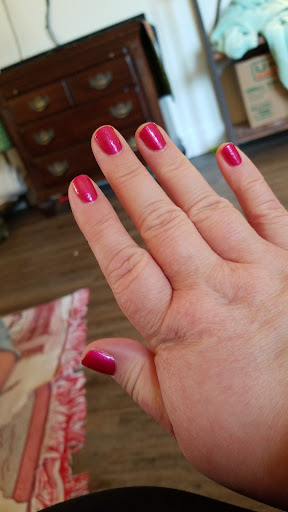 Love's Nails - Visual