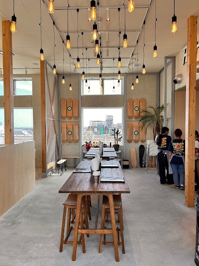 Reg-On Diner 鵠沼海浜公園店