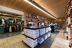 Photo n°9 de Le Chapiteau à Soorts-Hossegor (Magasin d'usine)