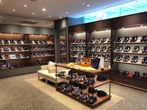 REGAL SHOES 秋田店