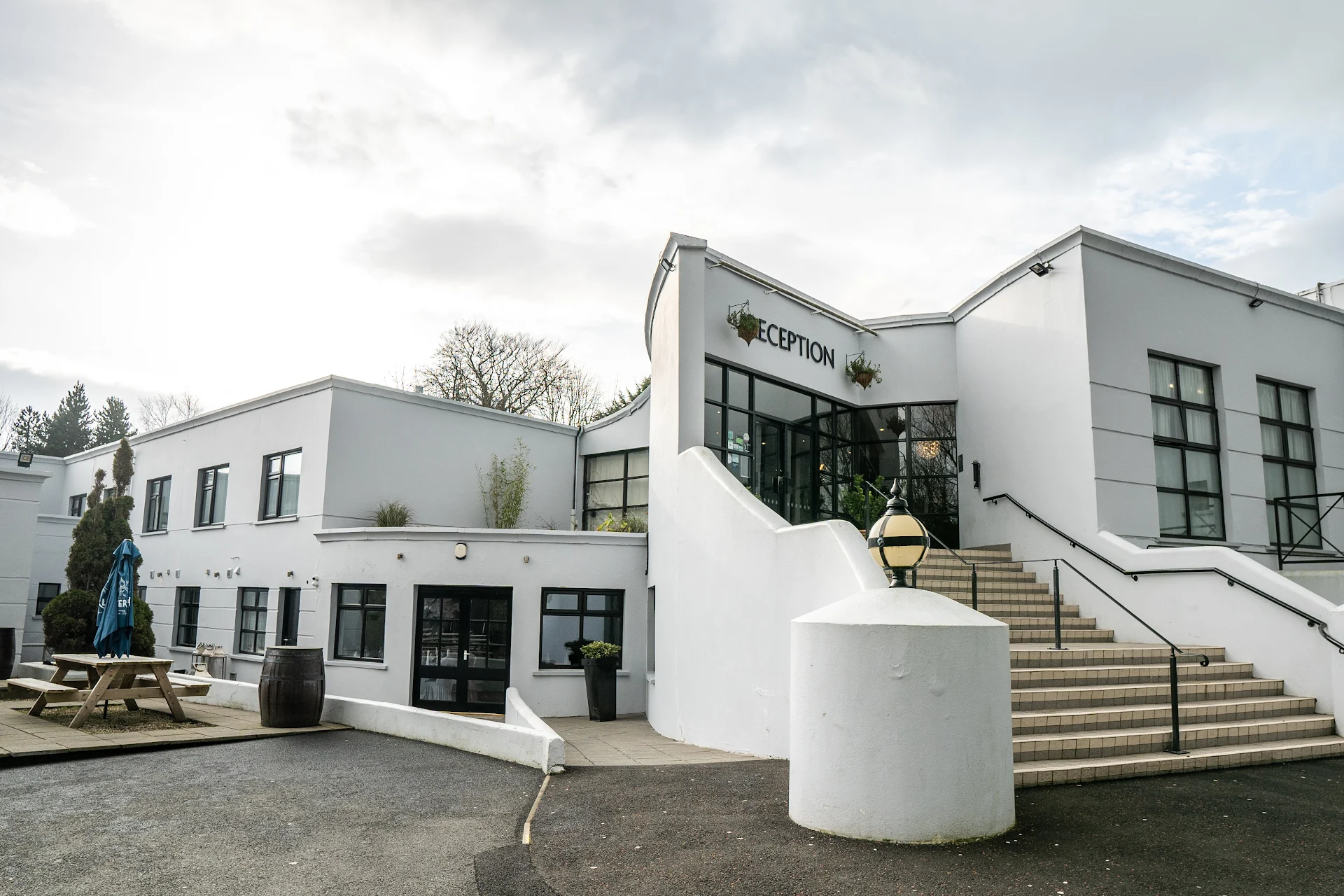 The Waterfoot Hotel