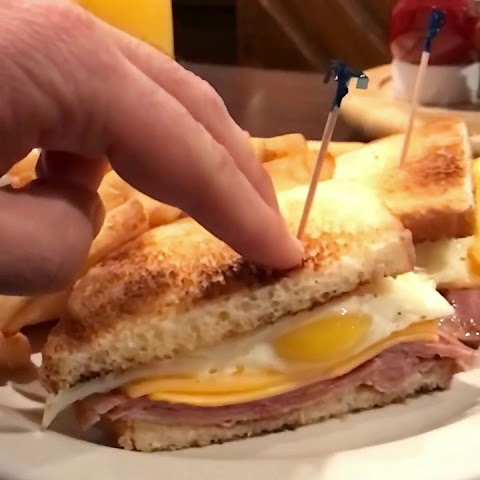 Family House of Pancakes by null