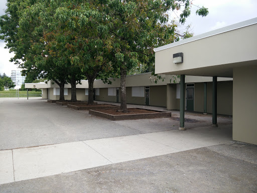 Pitt Meadows Elementary School - Thumbnail