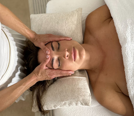 Lopes Massage Therapist