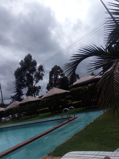 Photos of Golden Gates Hotel