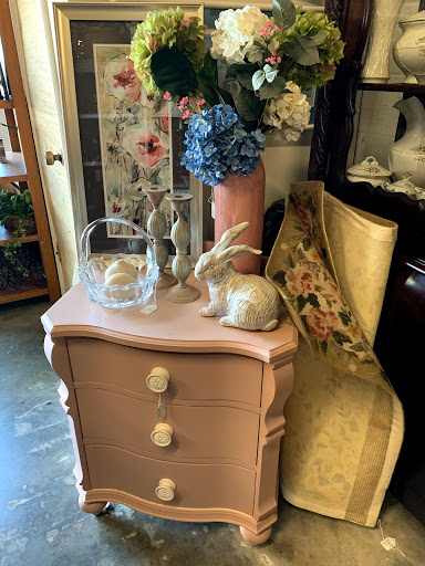 Ditto Consignment - Thumbnail