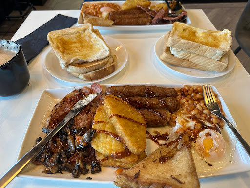 Pines Bar & Grill - Thumbnail