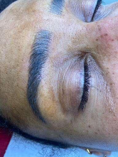 Zoyas Beauty (female only) - Thumbnail