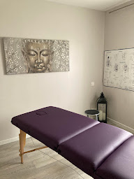 Photo n°1 de Carine Dumergue Ostéothérapeute à Fléac (Praticien de médecine alternative)