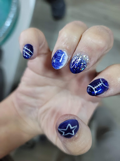 Nail's 4U - Visual