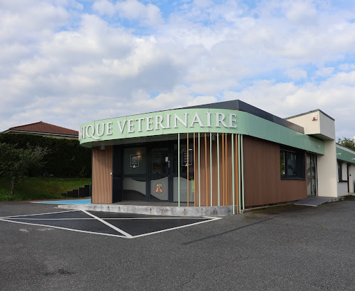 Veterinary Clinic of the Four Winds - Thumbnail