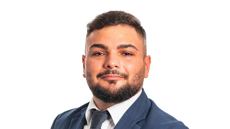 Amin Othman Toumi - Selbstständiger Vertriebspartner für Swiss Life Select