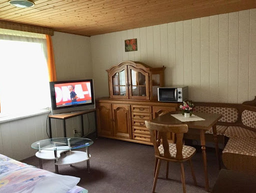 "Kleines Haus am Wald" - Thumbnail