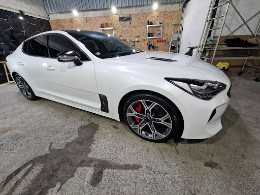 Cy and Cars - Detailing covering - Thumbnail