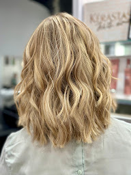 Photo n°7 de Mon Coiffeur Exclusif Mâcon - Ccial Auchan à Mâcon (Salon de coiffure)