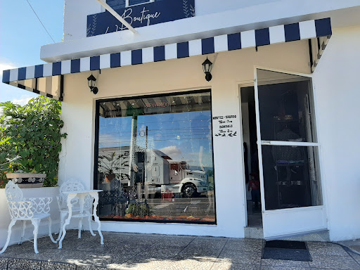 Boutique Womens plus