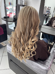 Photo n°10 de PATRICIA COIFFURE salon privé à Chaponnay (Salon de coiffure)