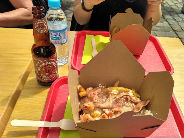 la cabane à poutines